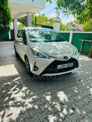 Toyota Vitz 2019 Car (Used)