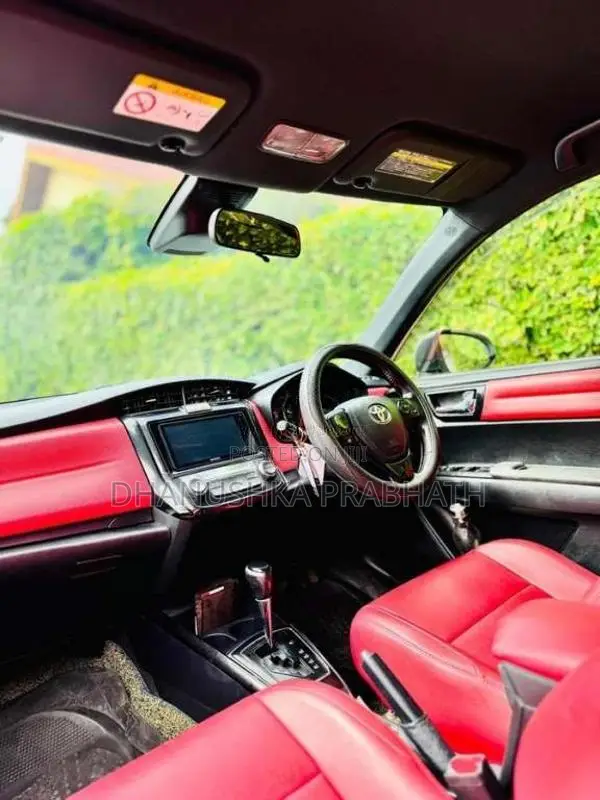 Toyota Axio 2016 Car (Used)