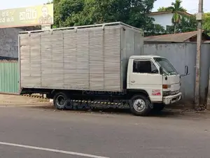 Isuzu NPR 1988 Lorry (Used)