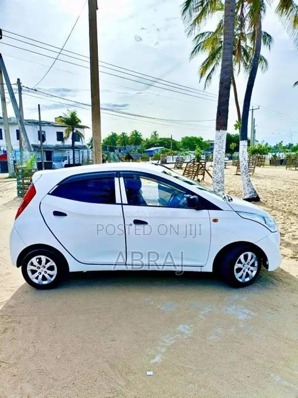 Hyundai Eon 2015 Car (Used)