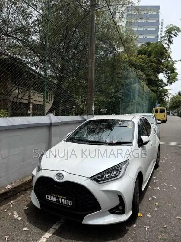 Toyota Yaris G LED 2025 Car (Used)