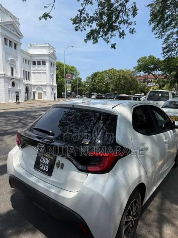 Toyota Yaris G LED 2025 Car (Used)