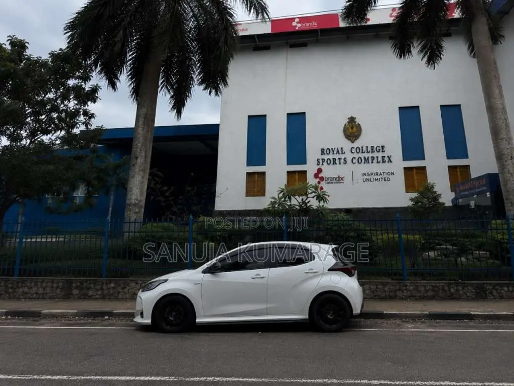 Toyota Yaris G LED 2025 Car (Used)