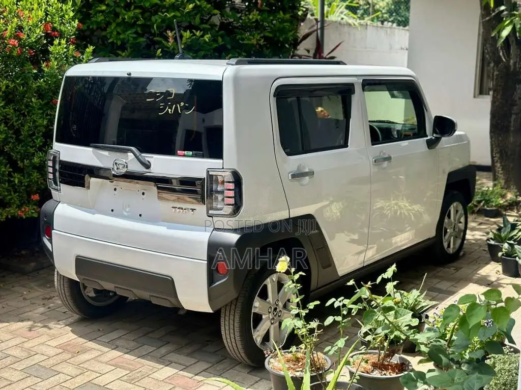 Daihatsu TAFT G Chrome 2023 Car Unregistered (Recondition)
