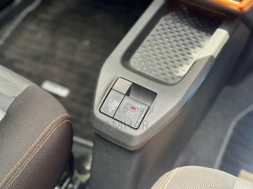Daihatsu TAFT G Chrome 2023 Car Unregistered (Recondition)