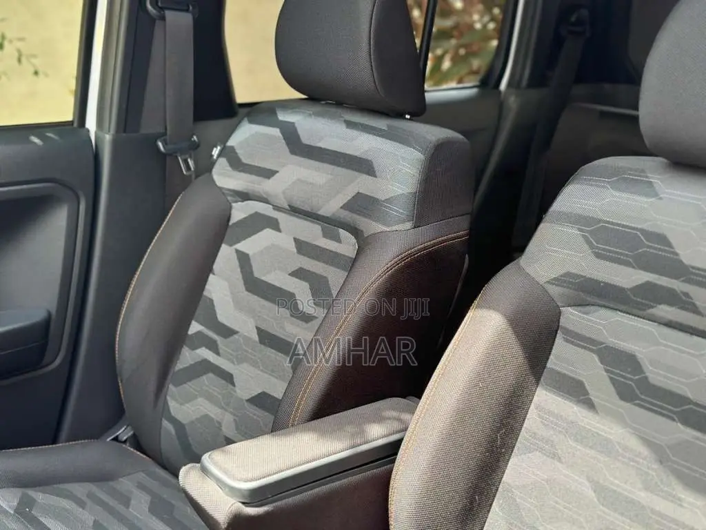 Daihatsu TAFT G Chrome 2023 Car Unregistered (Recondition)
