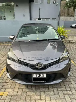 Toyota Vitz 2015 Car (Used)