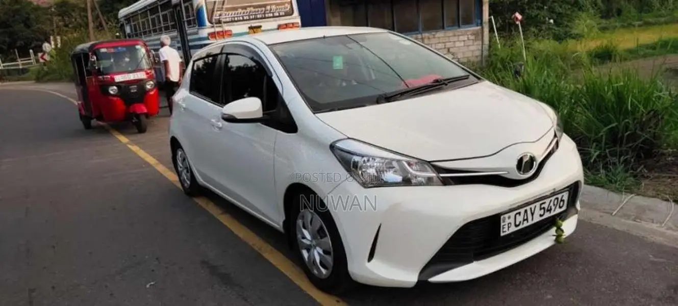 Toyota Vitz 2016 Car (Used)