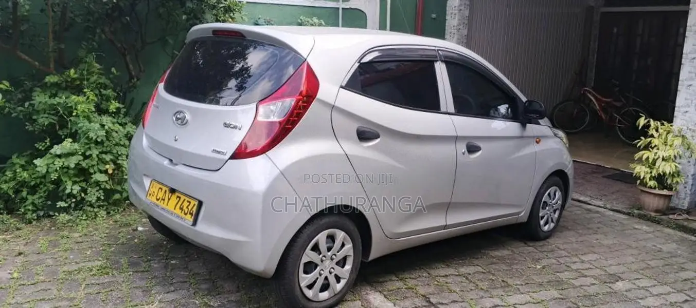 Hyundai Eon Magna 2017 Car (Used)