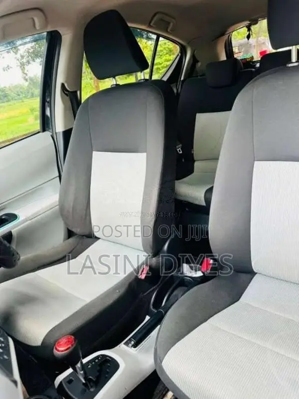 Toyota Aqua 2013 Car (Used)