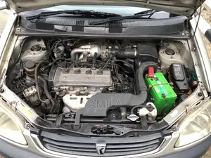 Toyota Corolla Raum 2001 Car (Used)