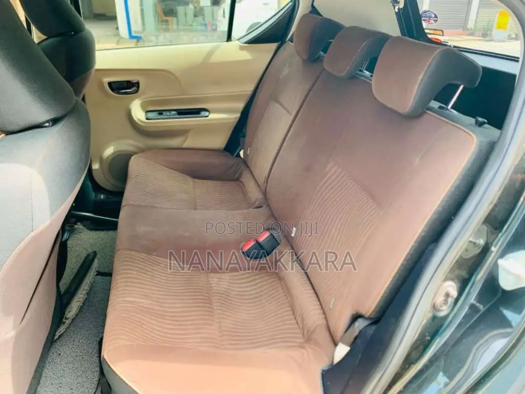 Toyota Aqua G Grade 2013 Car (Used)