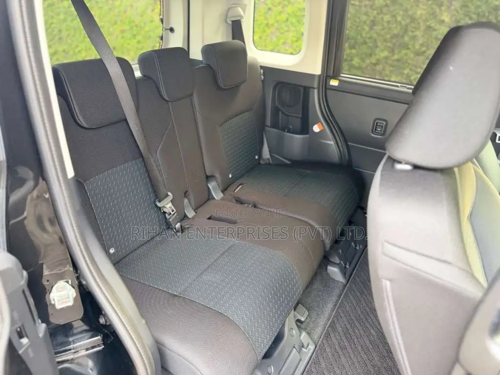 Toyota Roomy Custom G 2024 Car Unregistered (Recondition)