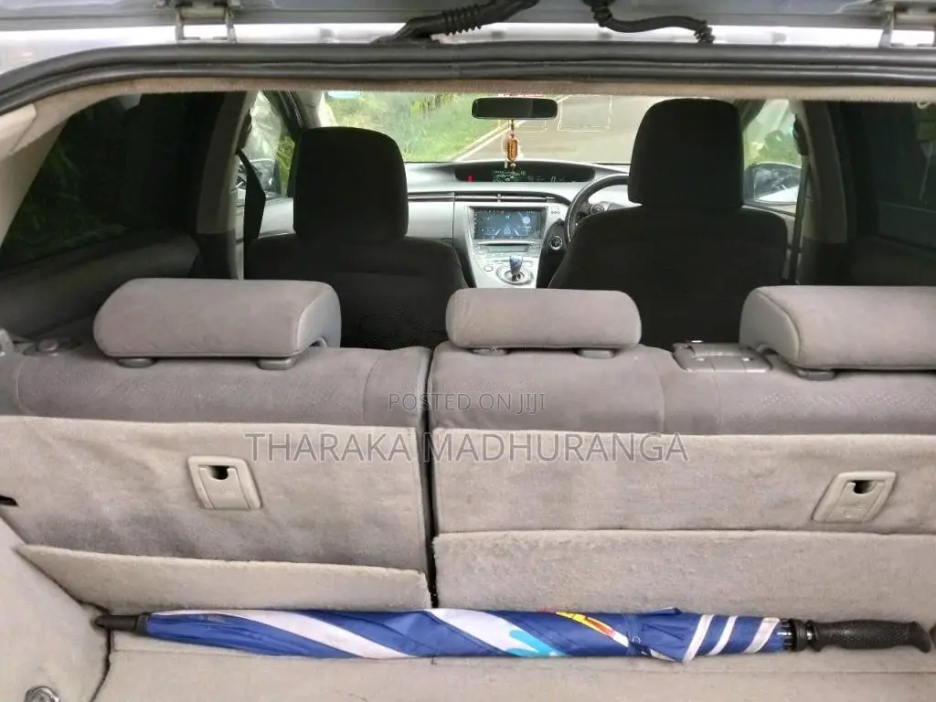 Toyota Prius 2010 Car (Used)