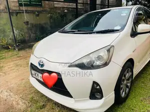 Toyota Aqua 2012 Car (Used)