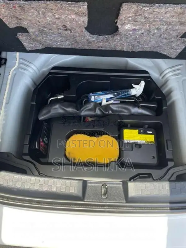 Toyota Aqua 2012 Car (Used)