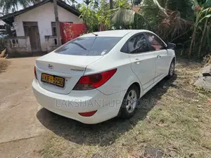Hyundai Accent 2011 Car (Used)