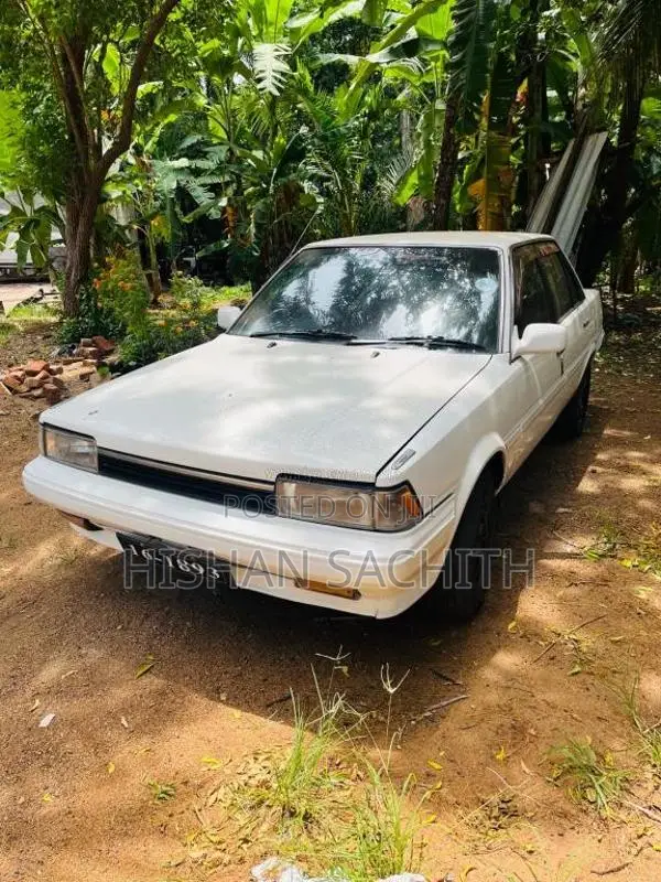 Toyota Carina 1988 Car (Used)