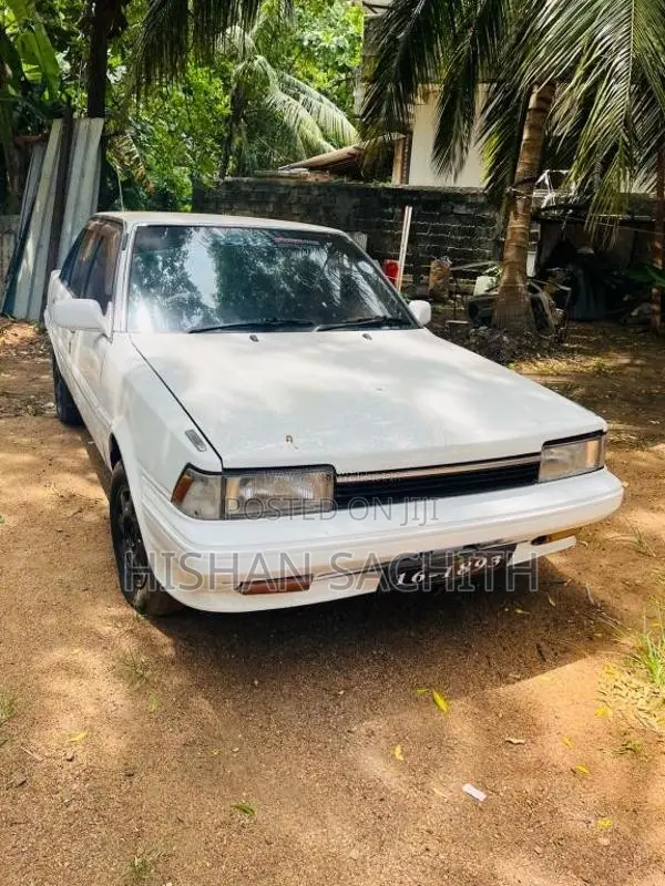Toyota Carina 1988 Car (Used)