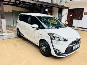Toyota Sienta 2019 Car (Used)