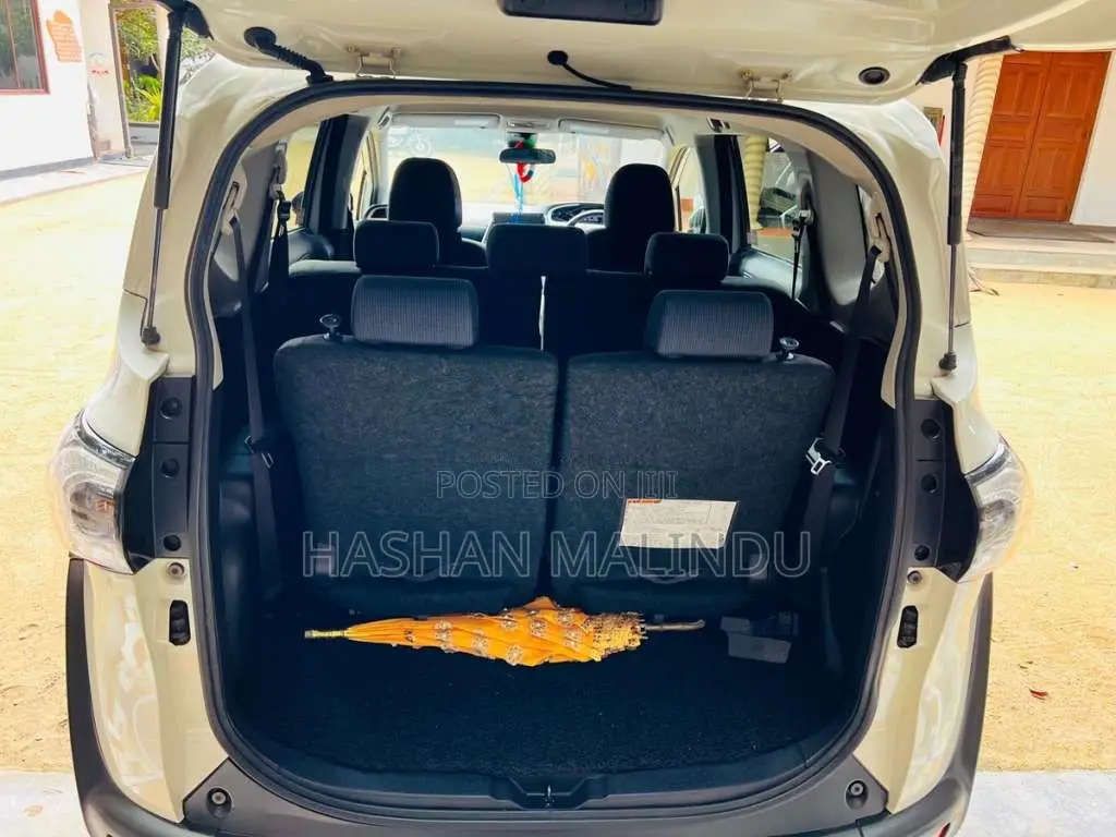 Toyota Sienta 2019 Car (Used)