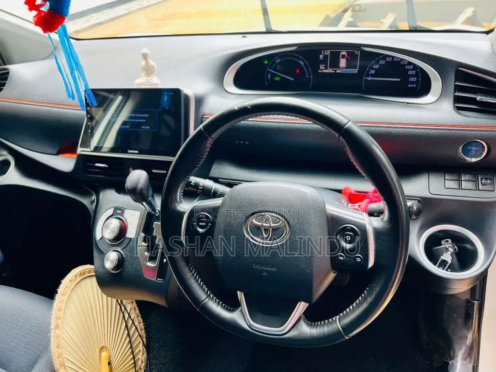 Toyota Sienta 2019 Car (Used)