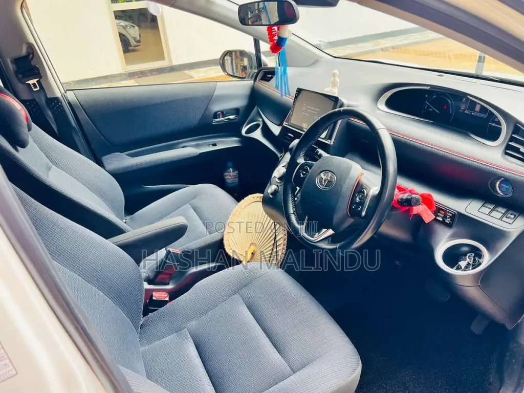 Toyota Sienta 2019 Car (Used)