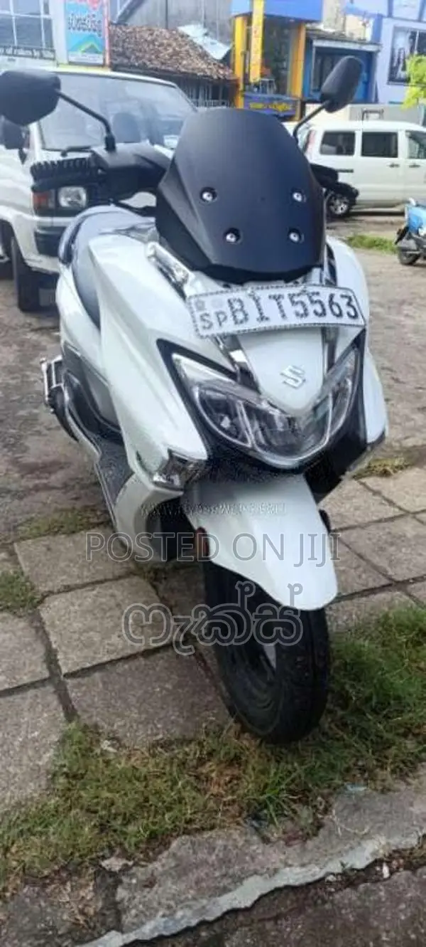 Suzuki BURGMAN 2020 Motorbike (Used)