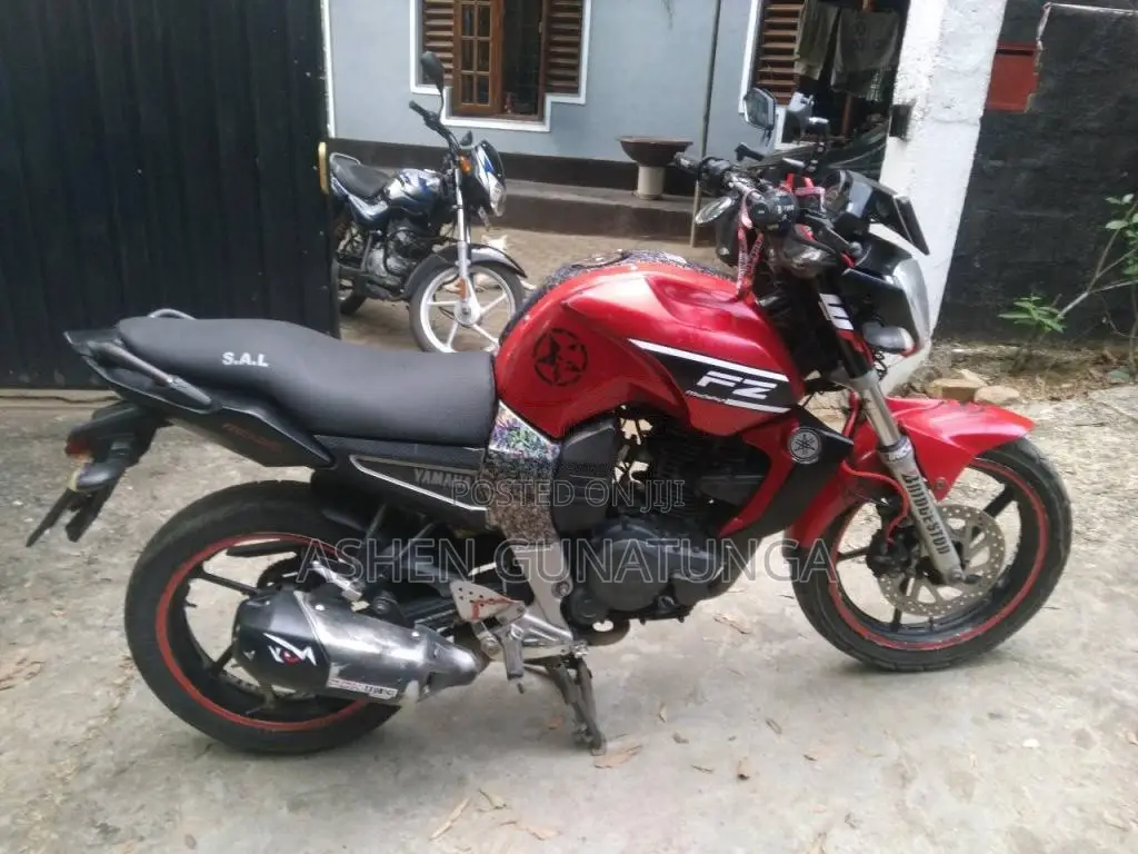 Yamaha FZ 2011 Motorbike (Used)