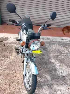 Bajaj Boxer 2005 Motorbike (Used)