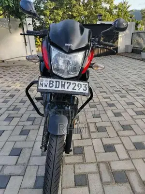Hero Hunk 2016 Motorbike (Used)