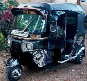 Bajaj 4 Stroke 2015 Three Wheel (Used)