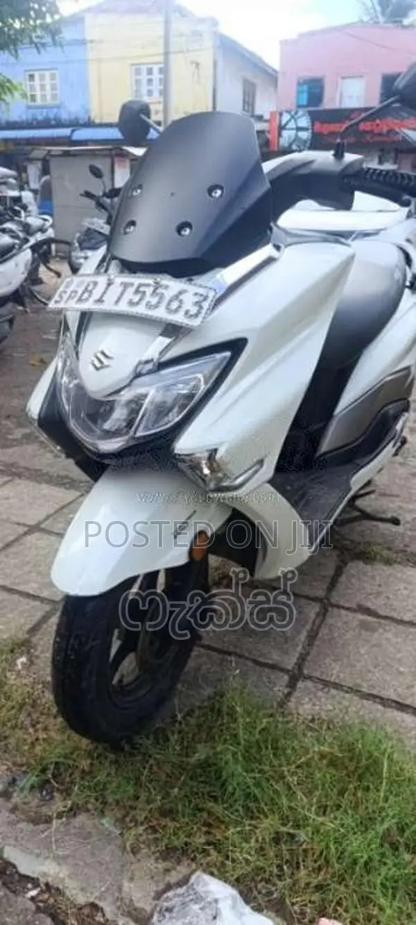 Suzuki BURGMAN 2020 Motorbike (Used)