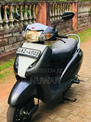 Honda Activa 2013 Motorbike (Used)