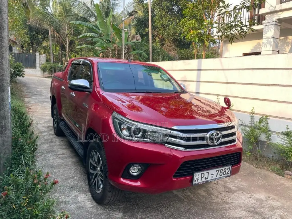 Toyota Hilux Revo 2018 Pickup (Used)