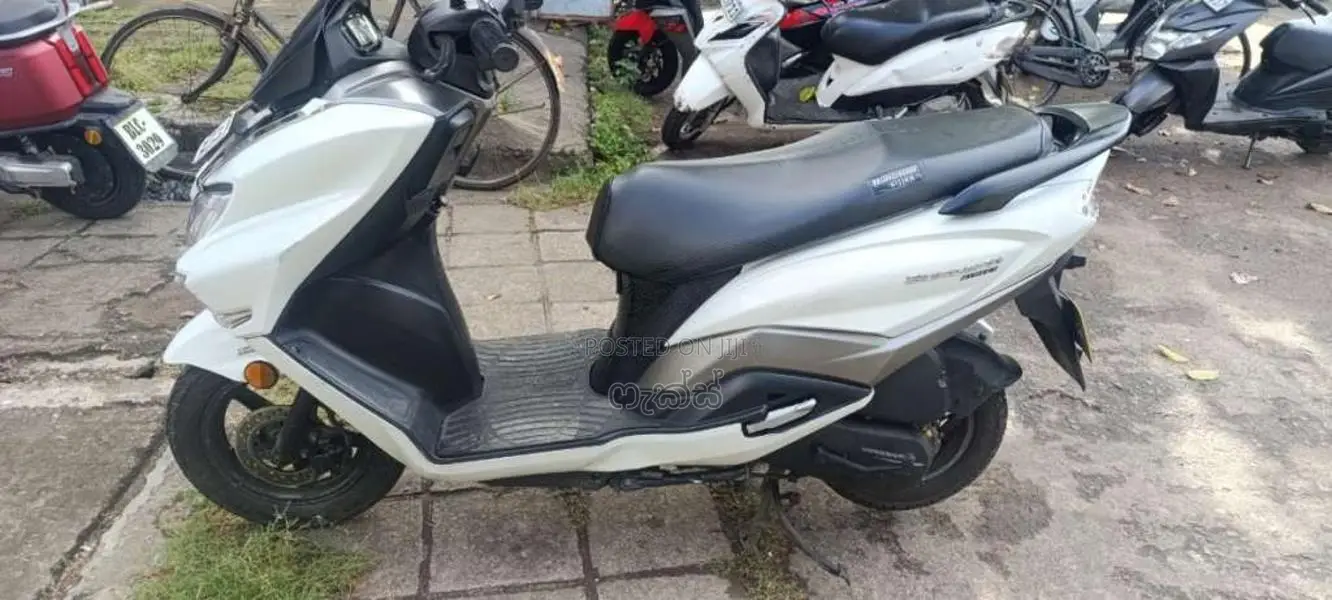 Suzuki BURGMAN 2020 Motorbike (Used)