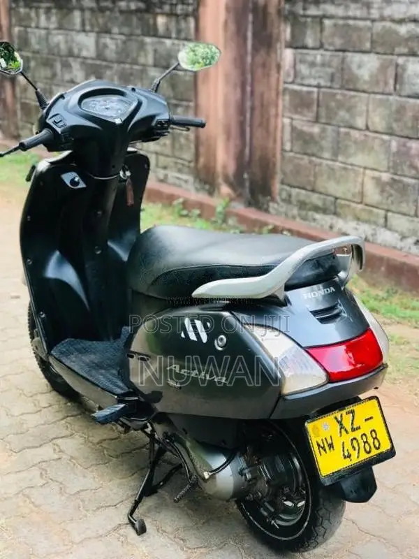 Honda Activa 2013 Motorbike (Used)