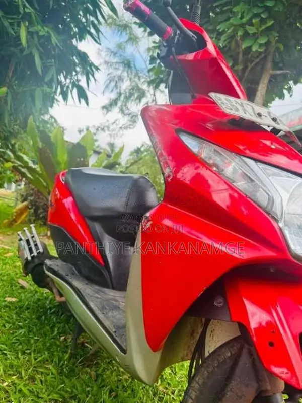 Honda Dio 2013 Motorbike (Used)