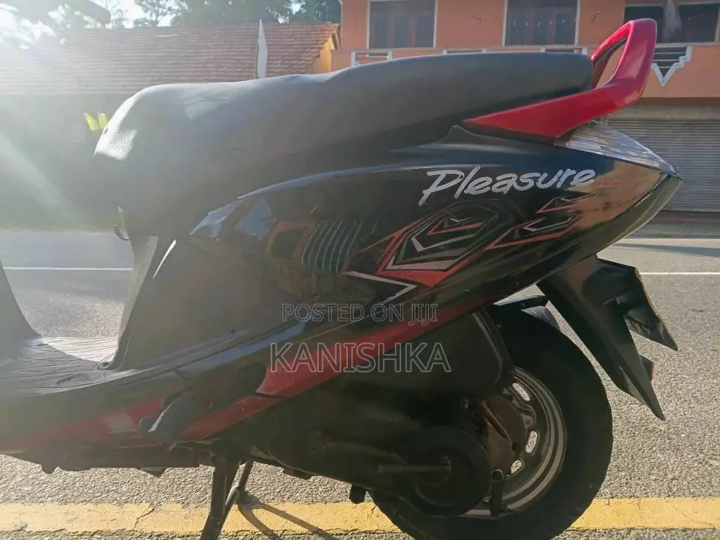 Hero Pleasure 2013 Motorbike Brand New