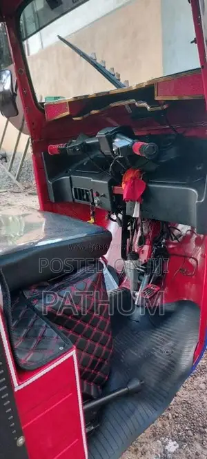 Bajaj RE 2013 Three Wheel (Used)