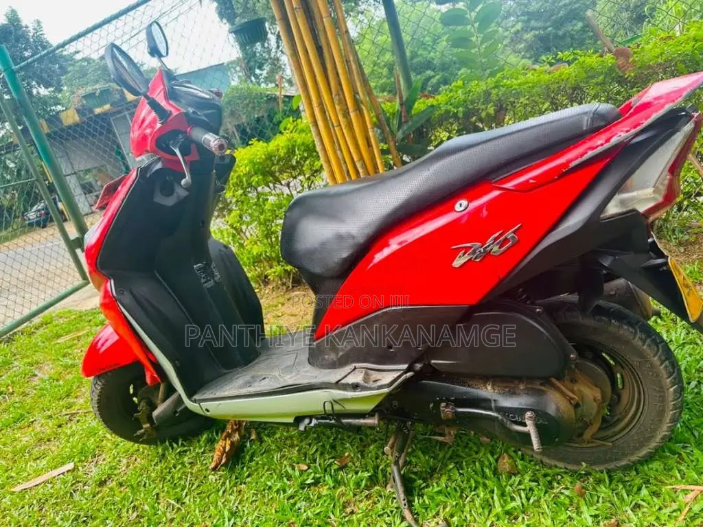 Honda Dio 2013 Motorbike (Used)