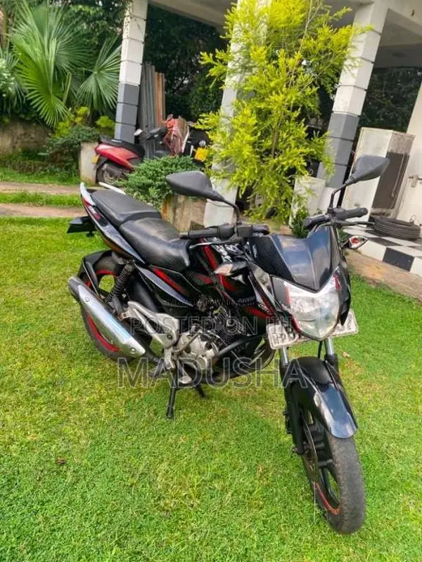 Bajaj Pulsar 135 LS 2013 Motorbike (Used)