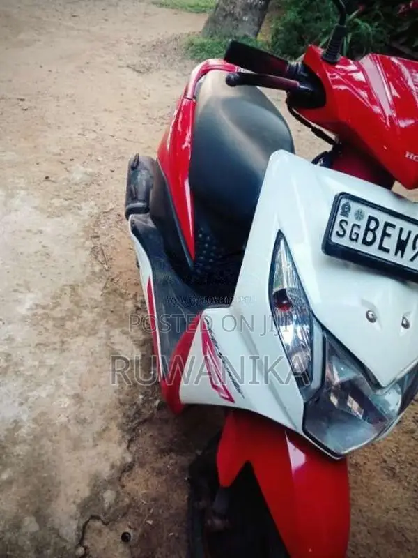 Honda Dio 2017 Motorbike (Used)