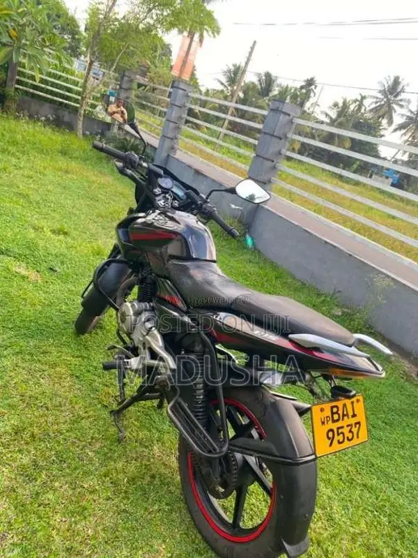 Bajaj Pulsar 135 LS 2013 Motorbike (Used)