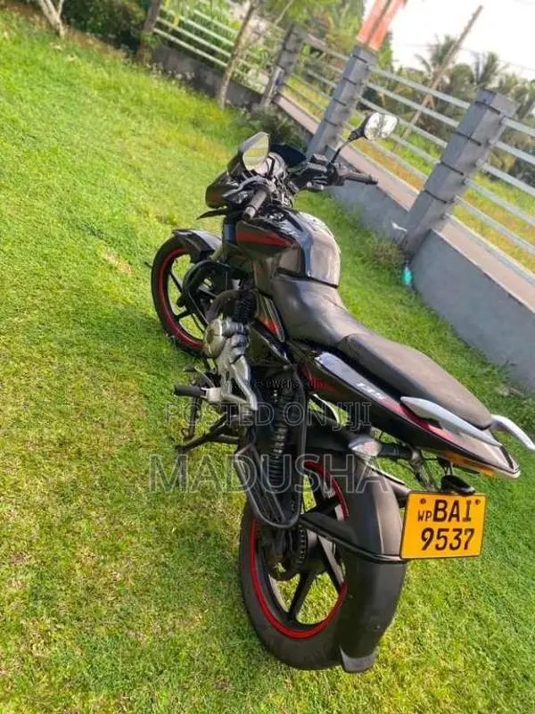 Bajaj Pulsar 135 LS 2013 Motorbike (Used)