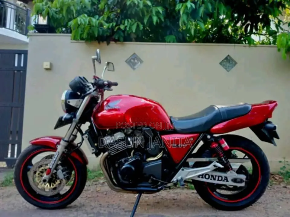 Honda Cb4 Virson R 2005 Motorbike (Used)