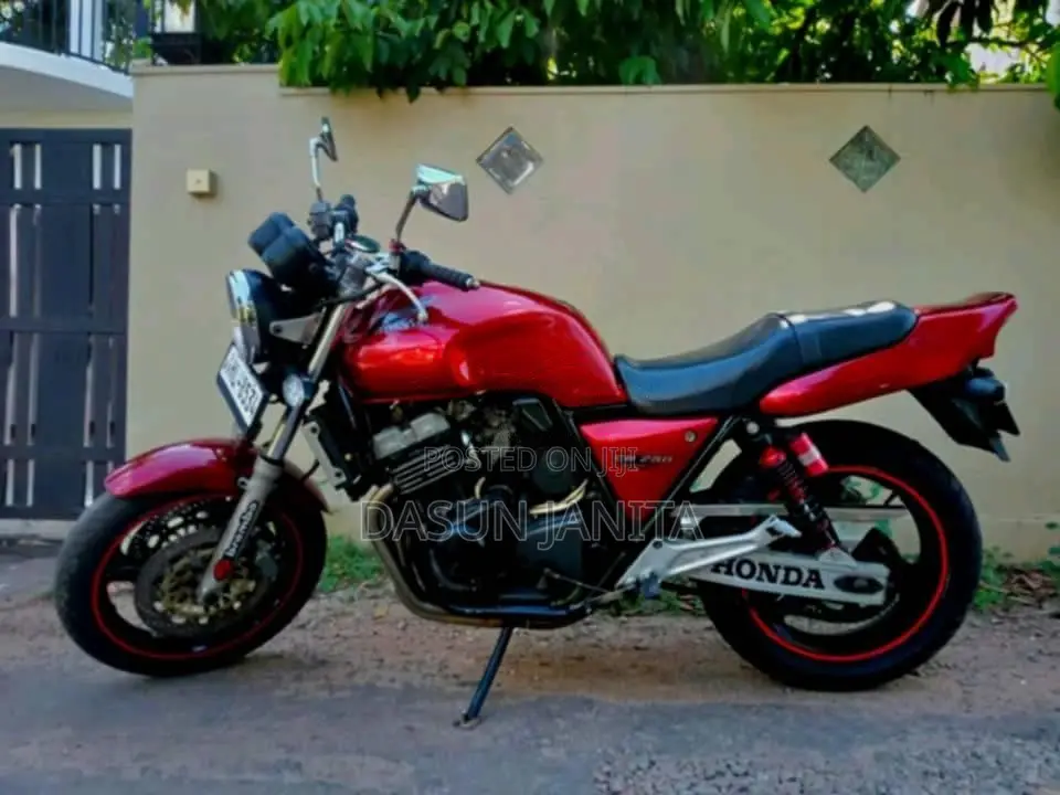 Honda Cb4 Virson R 2005 Motorbike (Used)