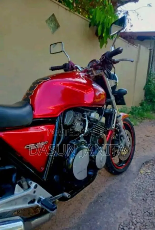 Honda Cb4 Virson R 2005 Motorbike (Used)