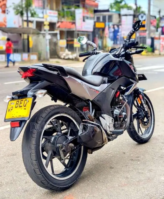 Honda Hornet 2016 Motorbike (Used)