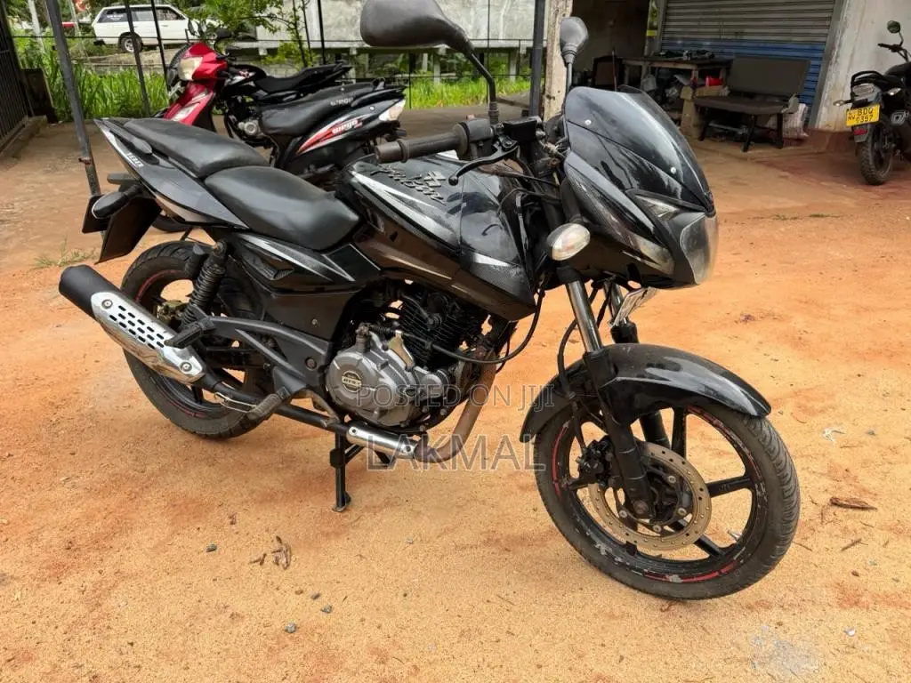 Bajaj Pulsar 180 2017 Motorbike (Used)